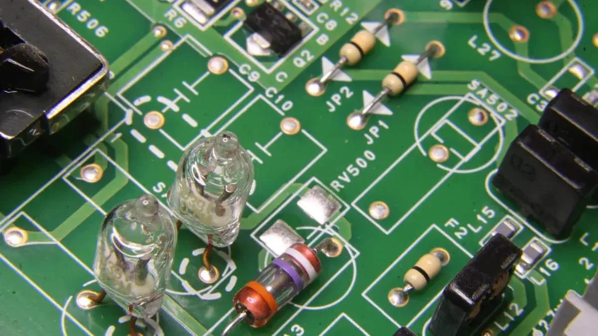 So lesen Sie Markierungscodes f&uuml;r SMD-Induktivit&auml;ten schnell und genau